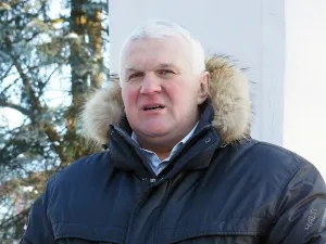 Фаянсовый завод. Митинг.