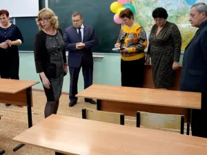 Глава администрации района посетил школу №2 в Конаково 11.11.2015