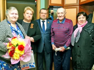 Первые лица района накануне Дня Победы посетили ветеранов. (Май 2015 год)