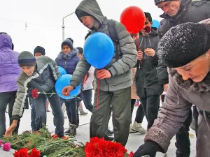 Открытие мемориальной доски и митинг у памятника Васильковскому. Декабрь 2017.