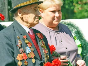 Митинг в Комсомольском сквере. 22 июня 2015 года.