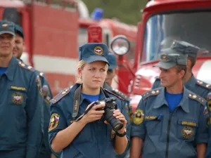  торжественный митинг, посвященный выводу наземной группировки спасателей из Конаковского района. Август 2014 год.