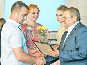 Вручение золотых медалей и знаков ГТО. Июнь 2016 год.