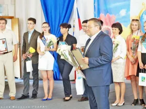 Вручение золотых медалей и знаков ГТО. Июнь 2016 год.