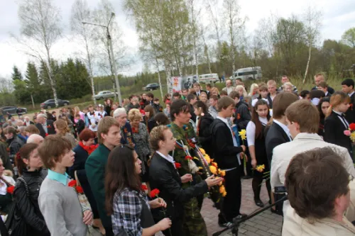 Митинг посвященный Дню Победы 6 мая 2011 года